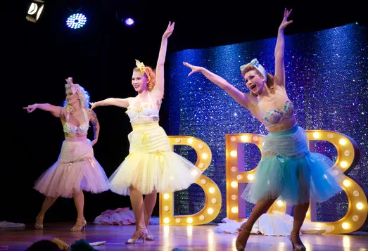 Blonde Bombshell Burlesque München